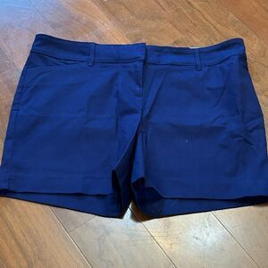The Limited women's Tailored Short in Navy size 14 NWT 5 inch inseam